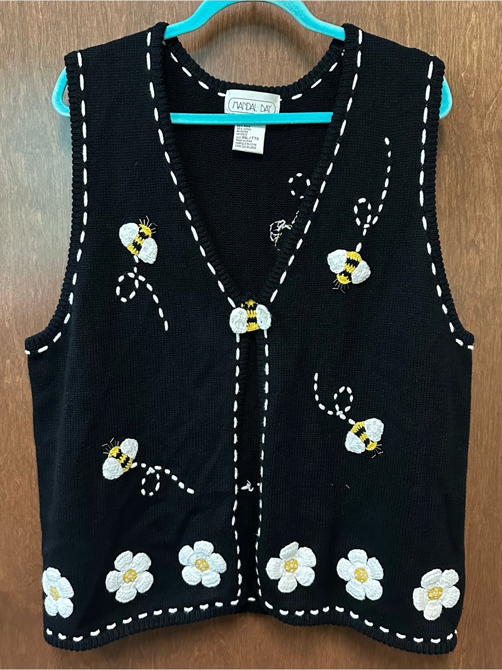 Mandal Bay sweater vest XXL bees flowers grannycore cottagecore